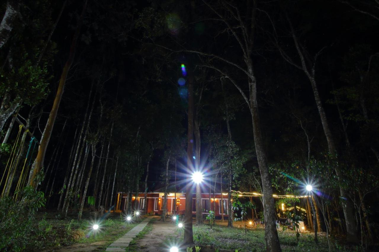סולטאן באטרי Tall Trees - Modern Forest Villa In Wayanad מראה חיצוני תמונה